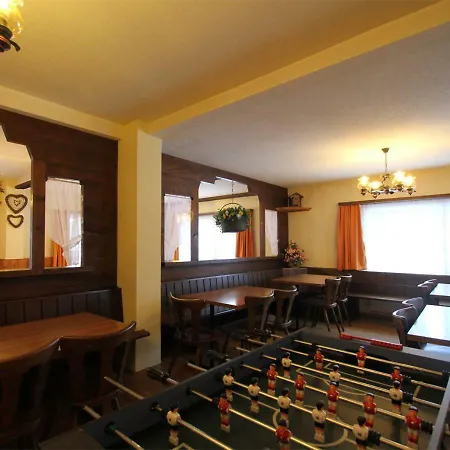 Ferienhaus Mon-bijou בית הארחה